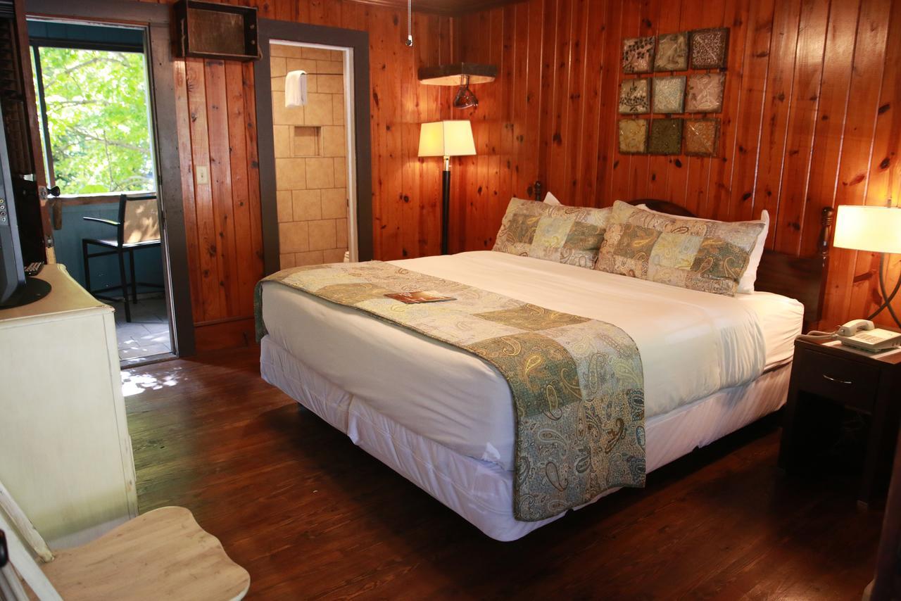 Riverside Lodge At تشيمني روك المظهر الخارجي الصورة